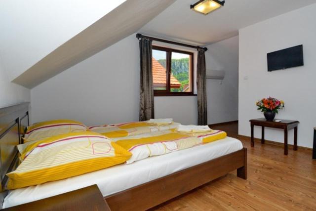 Vila Golful Dunarii Dubova Esterno foto