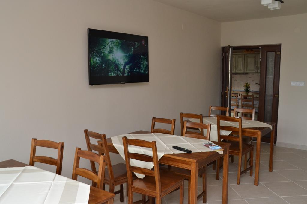 Vila Golful Dunarii Dubova Esterno foto