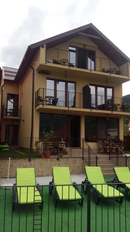 Vila Golful Dunarii Dubova Esterno foto